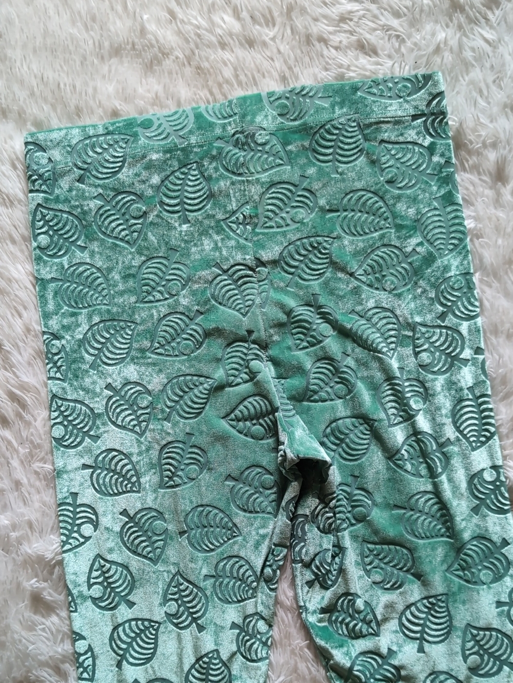 Blackmilk Animal Crossing New Horizons Burned Velvet Green Leaf Legging Large - Picture 5 of 11